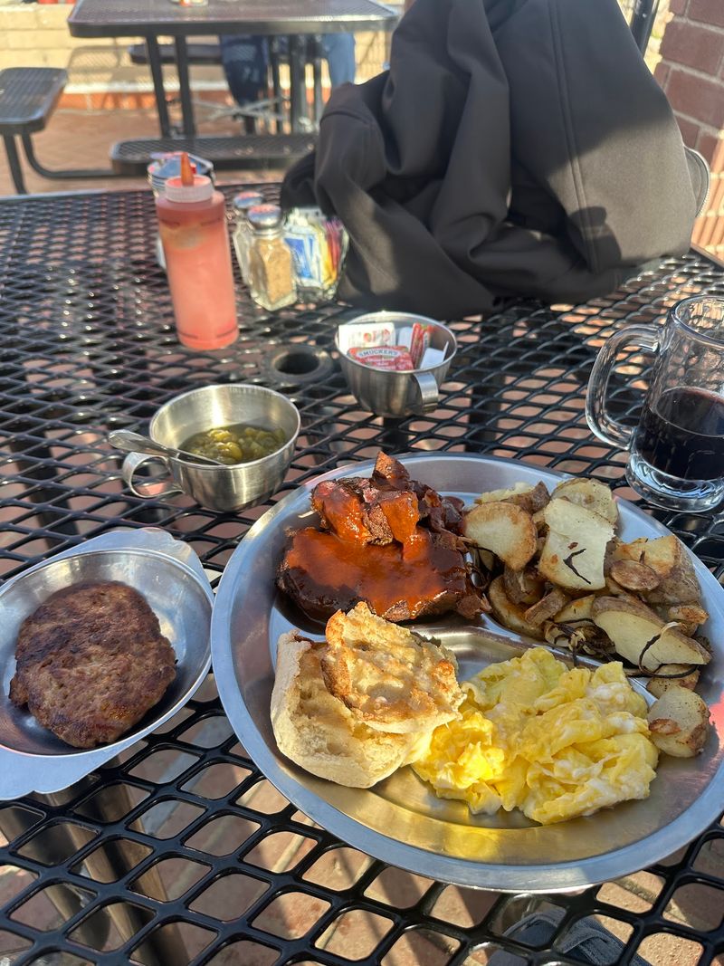 Country Breakfasts And Diner Comfort Classics