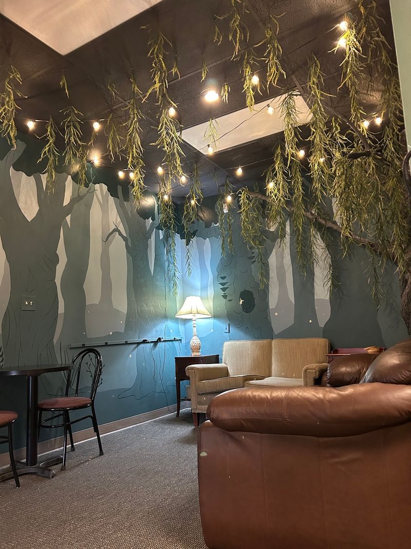 Cozy Nooks Made for Lingering Cozy Nooks Made for Lingering