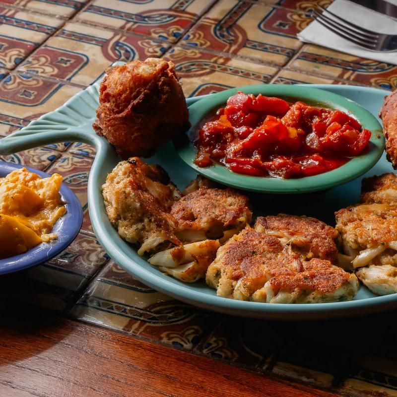 Crab Cakes and Seafood Worth the Drive