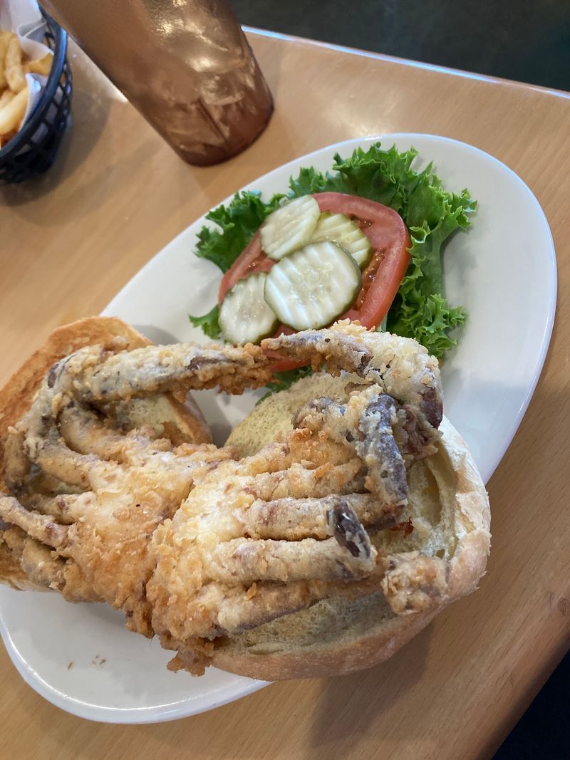 Crab So Fresh It Practically Introduces Itself
