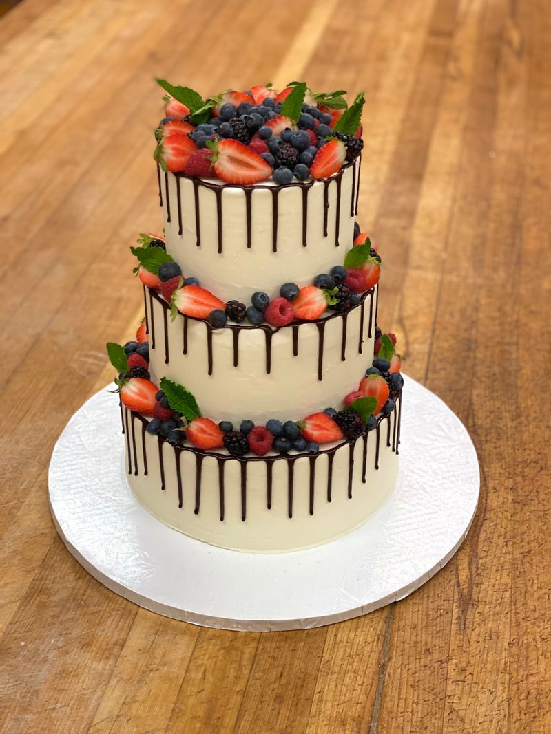 Custom Cakes Made for the Big Moments