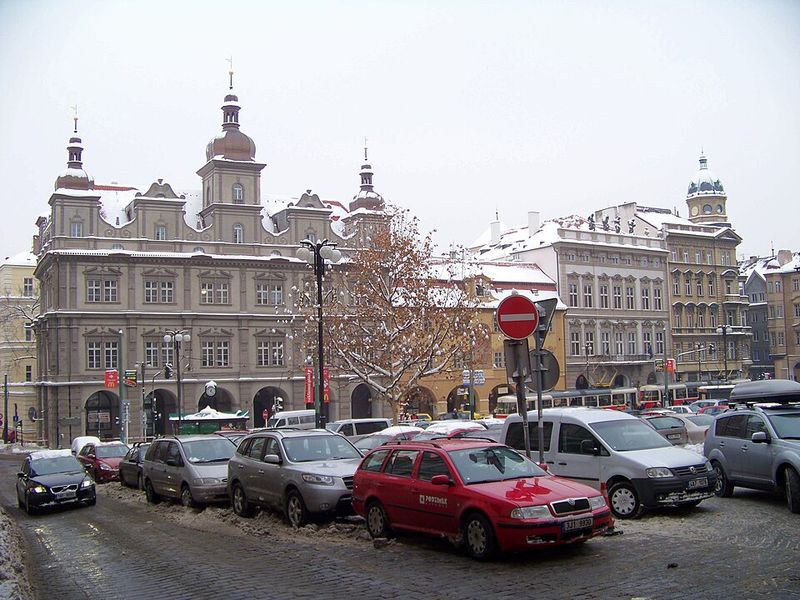 Czechia - 607 Cars per 1,000 People