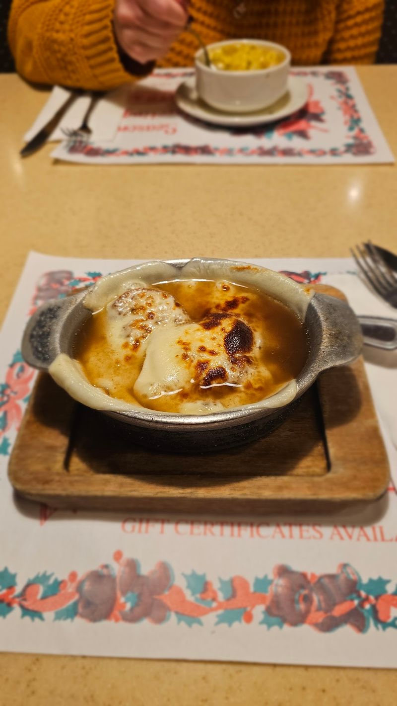 Daily Soup Specials Worth Planning Around Daily Soup Specials Worth Planning Around