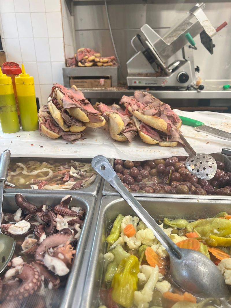 Daily specials beyond the Thursday buzz Daily specials beyond the Thursday buzz