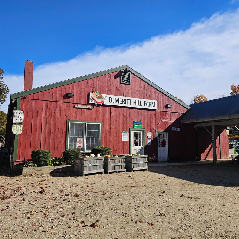 DeMeritt Hill Farm, Lee, New Hampshire DeMeritt Hill Farm, Lee, New Hampshire