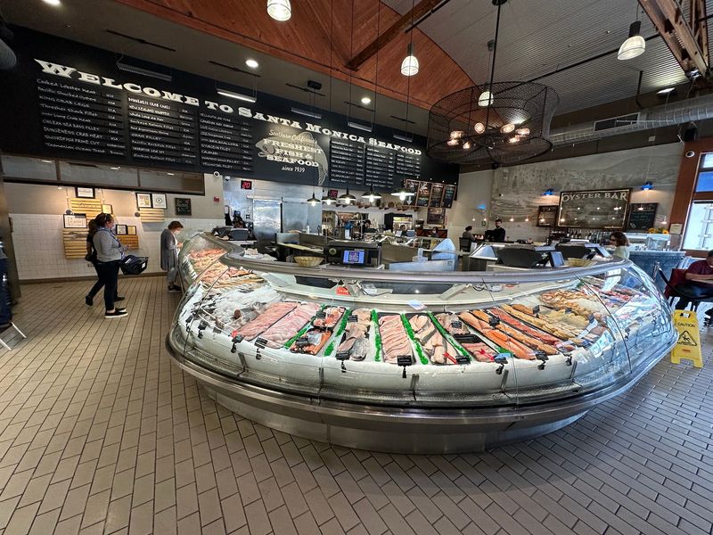 Decades of Seafood Tradition Since 1939 Decades of Seafood Tradition Since 1939