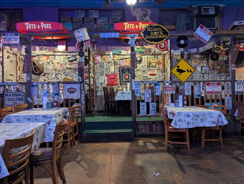 Decor That Earns Its Own Mention