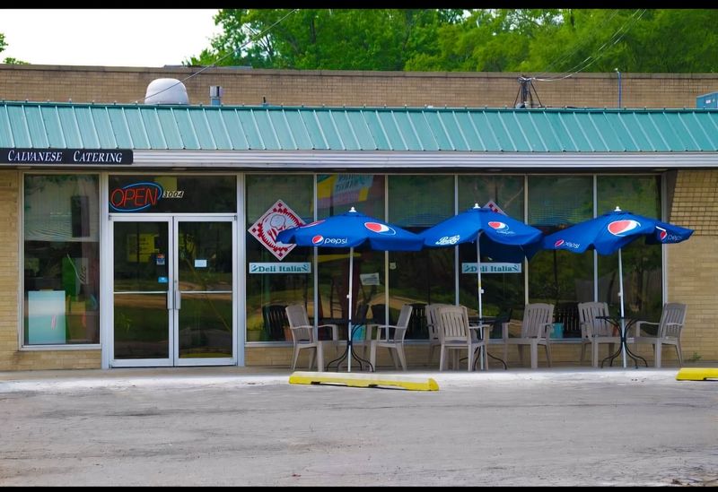 Deli Italia on North Main, Rockford, IL