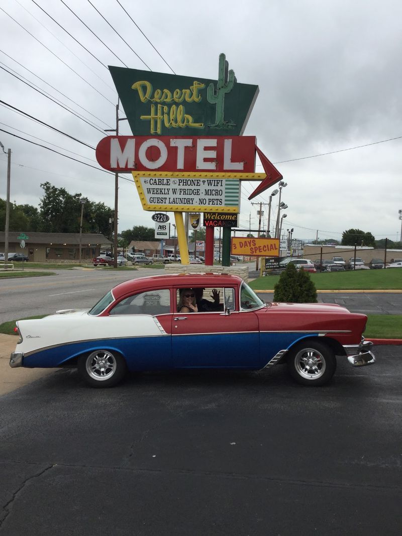 Desert Hills Motel, Tulsa, OK
