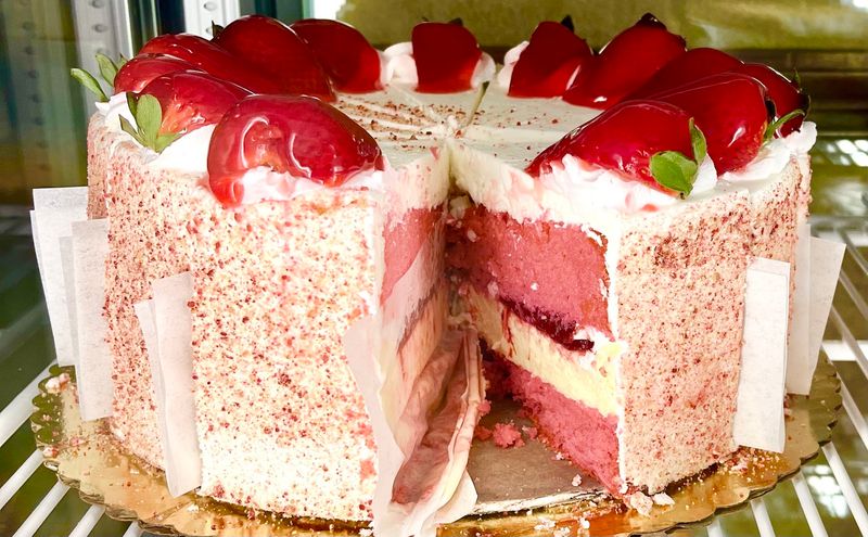 Desserts That Make It Hard to Say No Desserts That Make It Hard to Say No