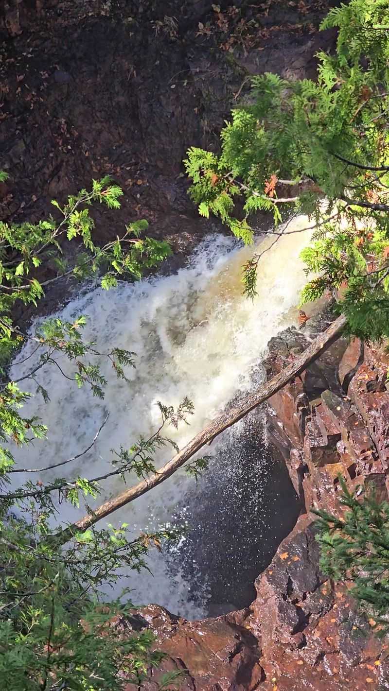 Devil's Kettle Falls Devil's Kettle Falls