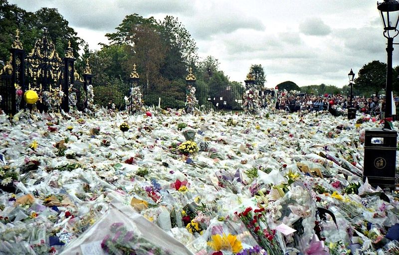 Diana's Death Created an Unprecedented Royal Crisis