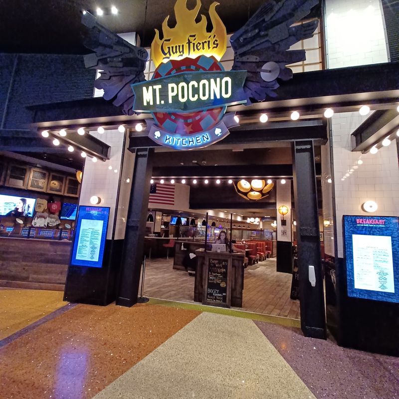 Dining at the Resort: From Flavortown to Fine Italian Dining at the Resort: From Flavortown to Fine Italian