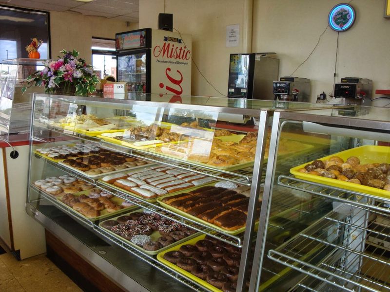 Donut Delite, Moline, IL