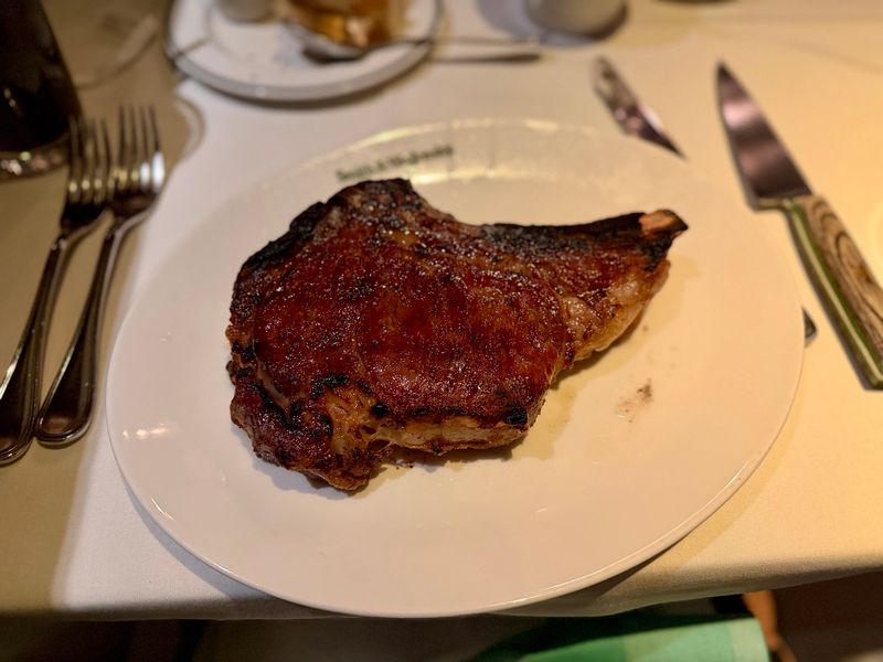 Dry-Aged Prime Beef That Steals the Show Dry-Aged Prime Beef That Steals the Show