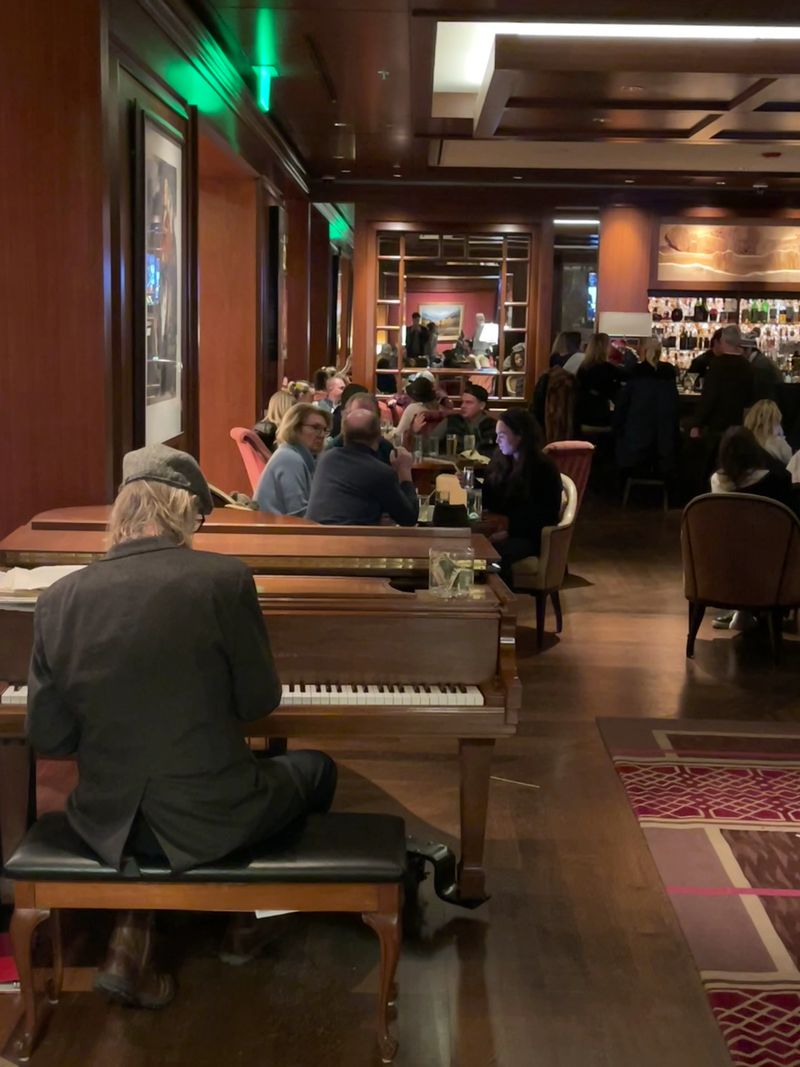 Duchin Lounge, Sun Valley, Idaho
