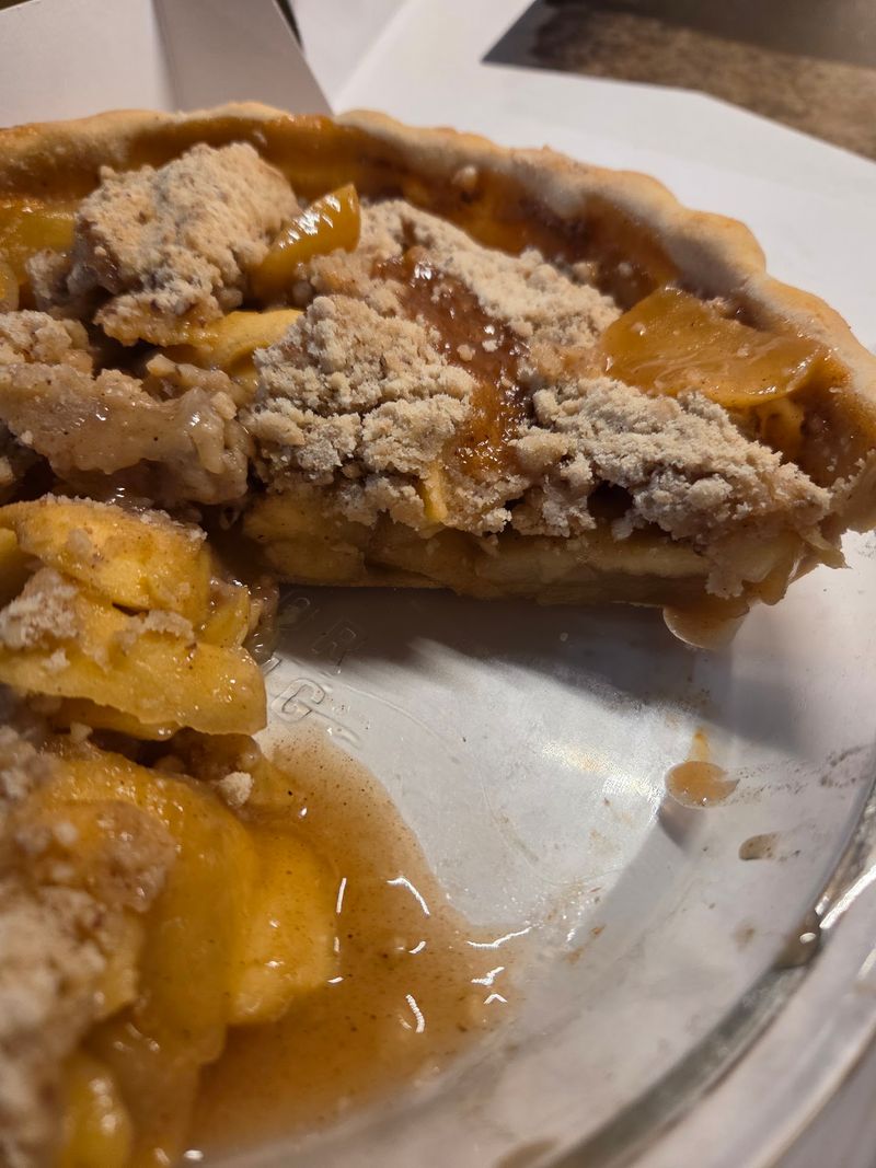 Dutch Apple and the Blue Ribbon Streusel Dutch Apple and the Blue Ribbon Streusel