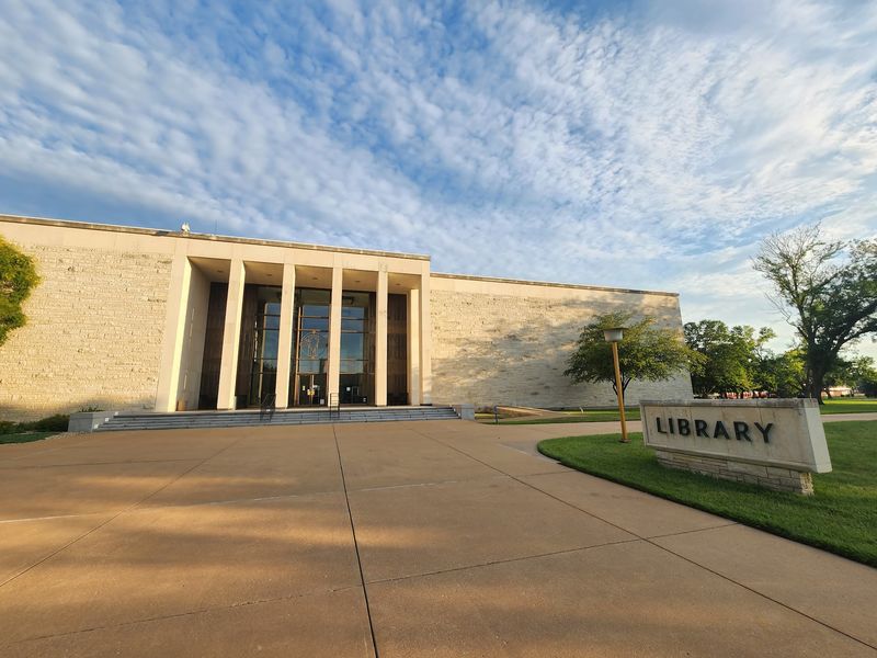 Dwight D. Eisenhower Presidential Library & Museum, Abilene, Kansas Dwight D. Eisenhower Presidential Library & Museum, Abilene, Kansas