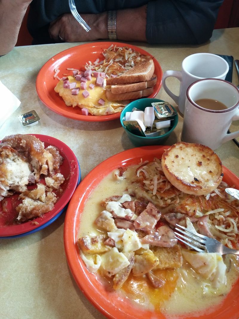 Eggs Benedict and the Classic Breakfast Lineup