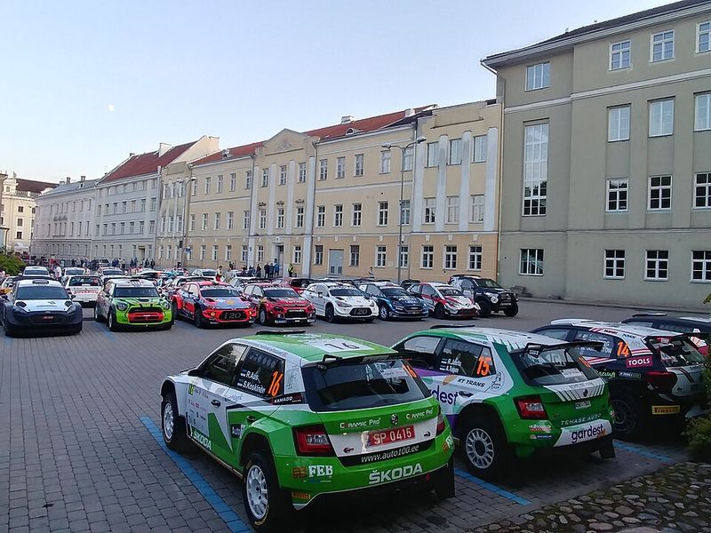 Estonia - 637 Cars per 1,000 People
