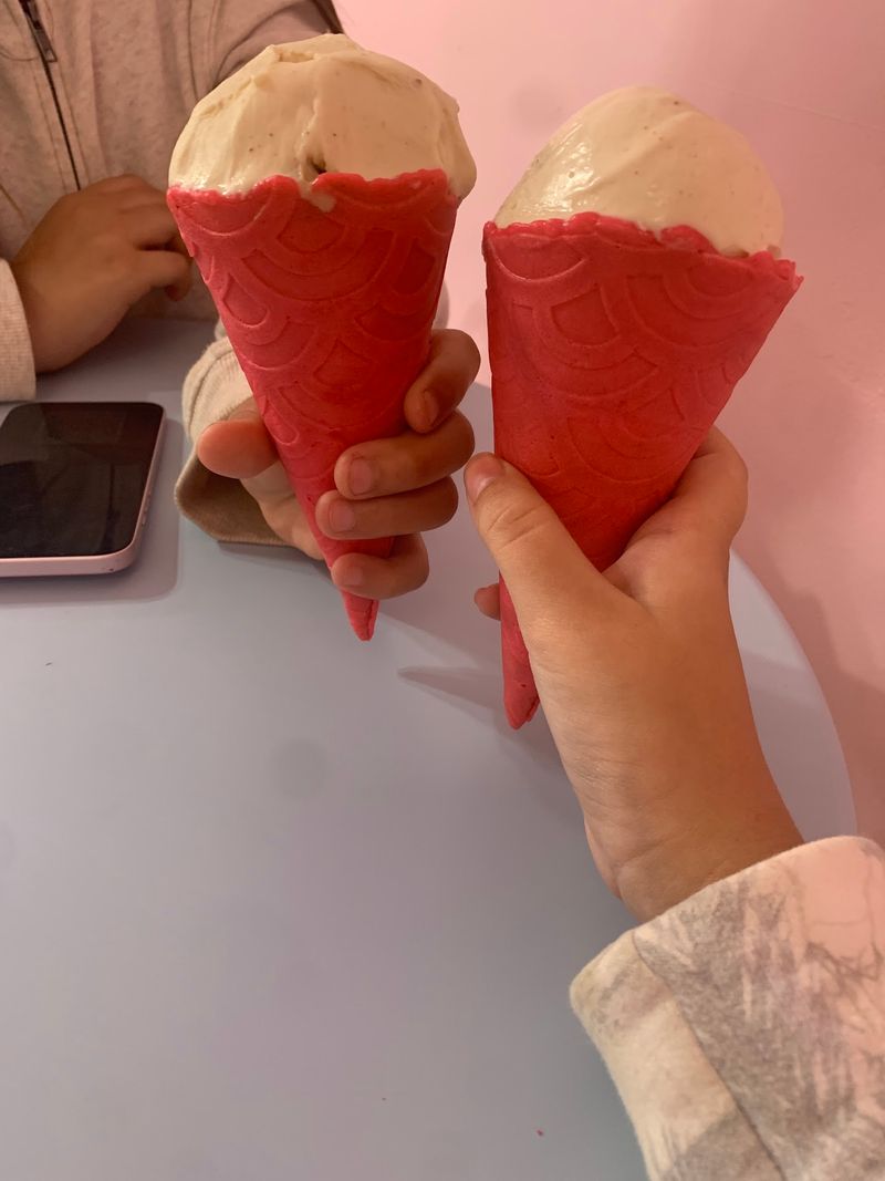 Family Dessert Runs After Dinner Family Dessert Runs After Dinner