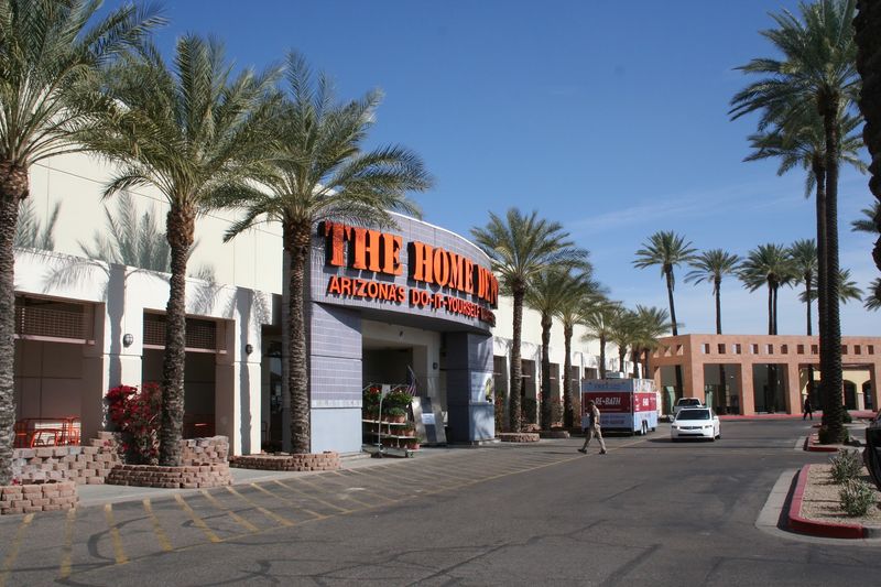 Fifty Plus Stores Under One Sprawling Roofline Fifty Plus Stores Under One Sprawling Roofline