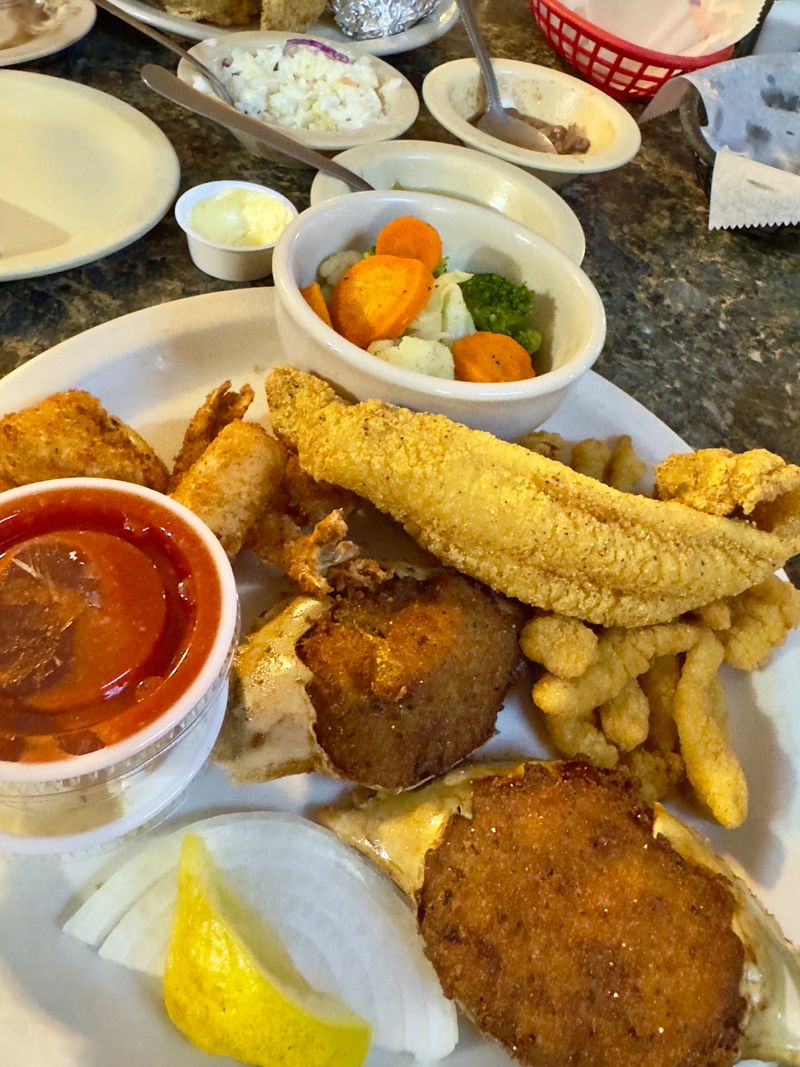 Fish Net Family Restaurant, Arkadelphia, Arkansas Fish Net Family Restaurant, Arkadelphia, Arkansas