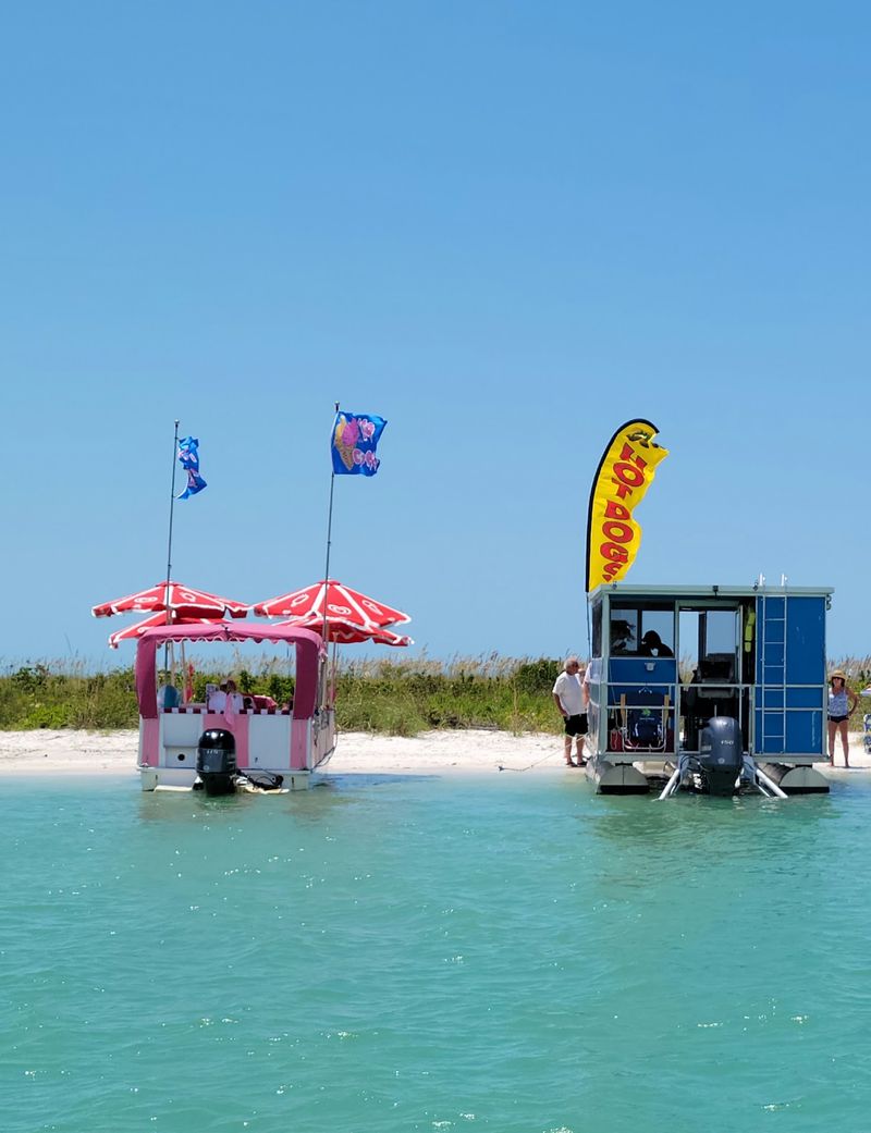 Fish Tacos, Pizza, and Burgers That Float Fish Tacos, Pizza, and Burgers That Float