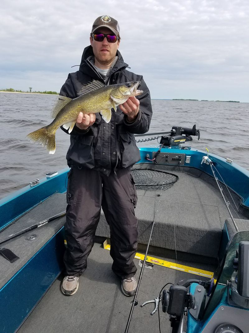 Fishing on Lake of the Woods Around the Island