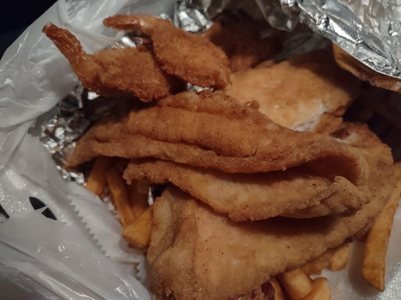 Fish's Wings Shack, Ripley, TN