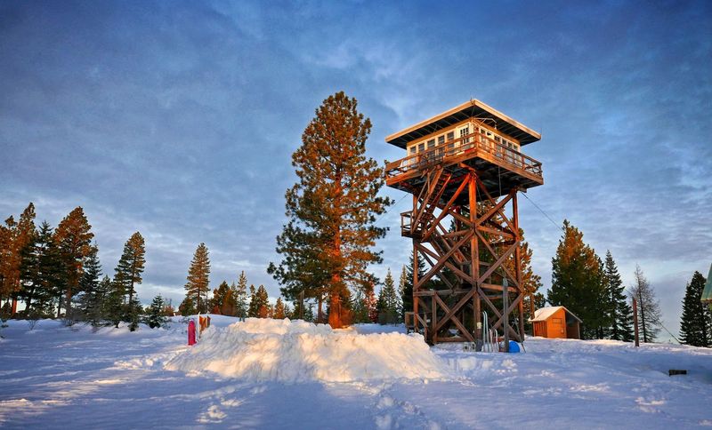 Fivemile Butte Lookout Tower, Dufur, OR Fivemile Butte Lookout Tower, Dufur, OR