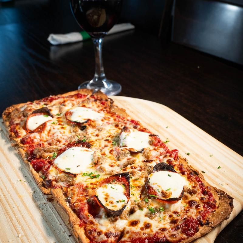 Flatbreads That Regulars Rave About Flatbreads That Regulars Rave About