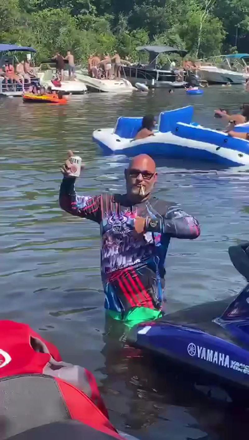 Floats and Time in the Water Floats and Time in the Water