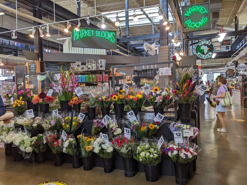 Fresh Produce, Flowers, and Farmers Market Roots Fresh Produce, Flowers, and Farmers Market Roots