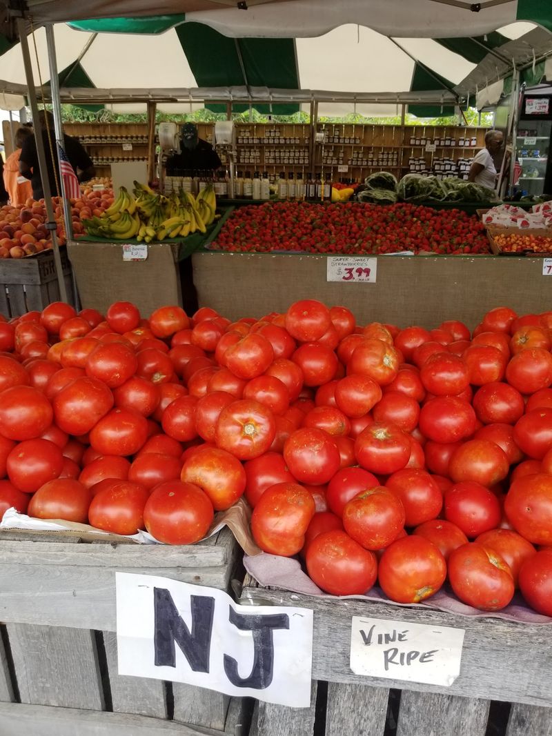 Fresh Produce as the Starting Line Fresh Produce as the Starting Line