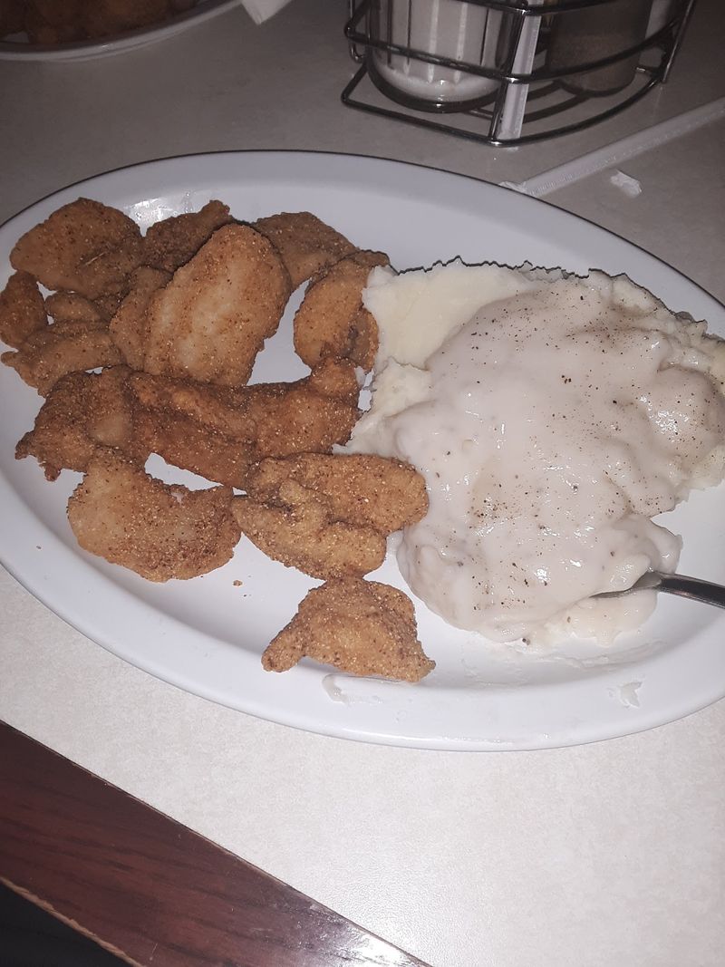 Fried Chicken Worth Rerouting Your Entire Drive Fried Chicken Worth Rerouting Your Entire Drive