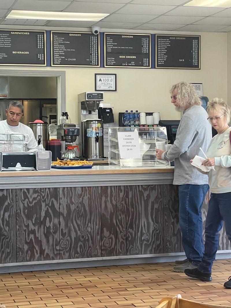 Friendly Faces Behind the Counter Friendly Faces Behind the Counter