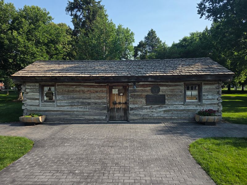 From Fur Trade to Famous Mail Route: The Cabin's Layered Past From Fur Trade to Famous Mail Route: The Cabin's Layered Past