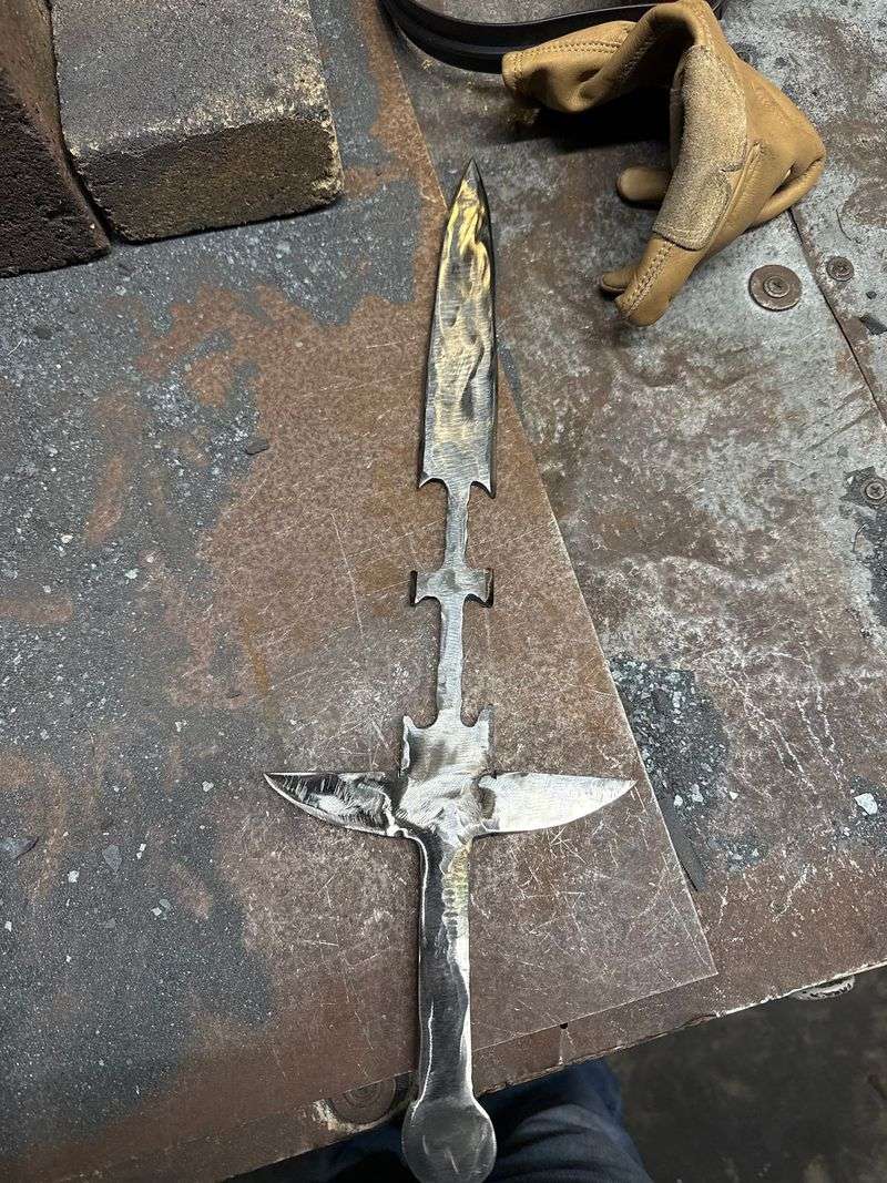 From Old Railroad Anchor to Shiny Blade From Old Railroad Anchor to Shiny Blade