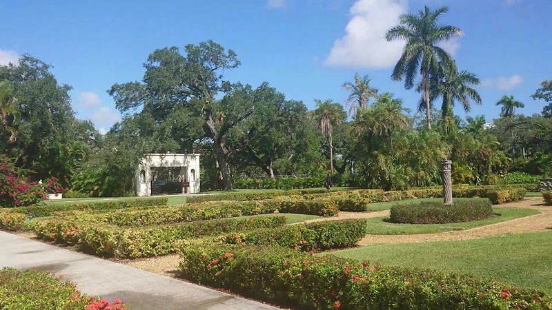 Gardens, Fountains, and a Little Labyrinth Gardens, Fountains, and a Little Labyrinth