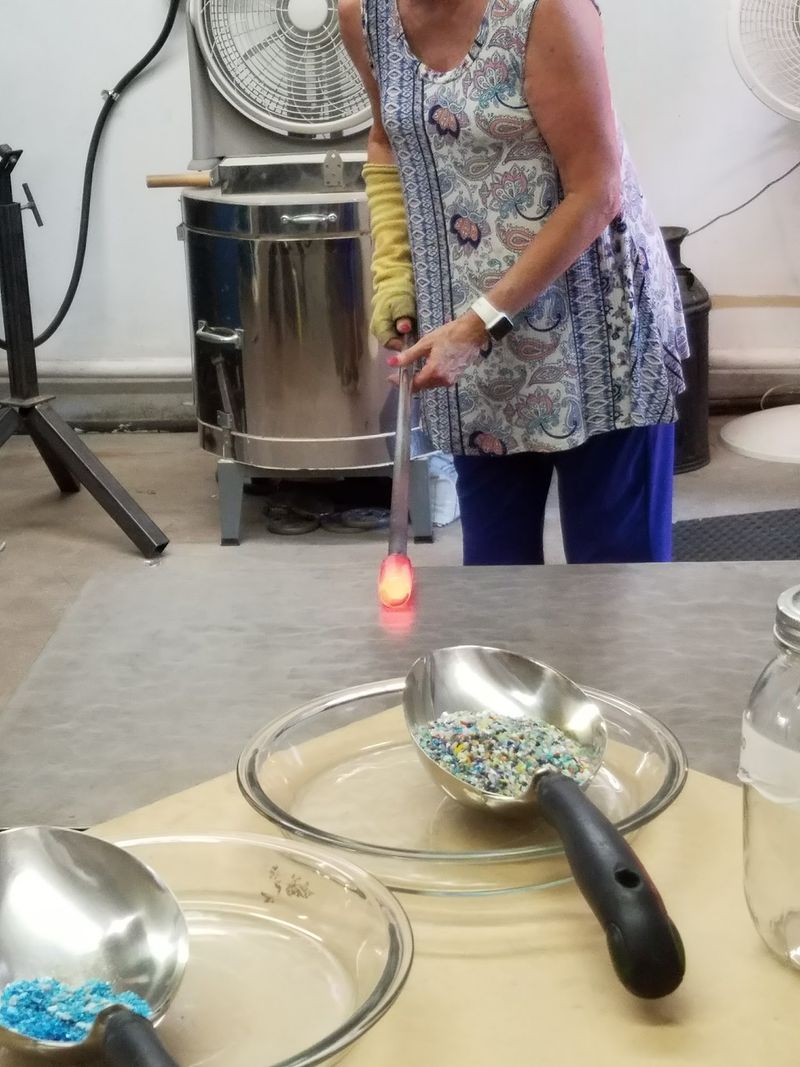 Glassblowing Classes and Paperweight Making Glassblowing Classes and Paperweight Making