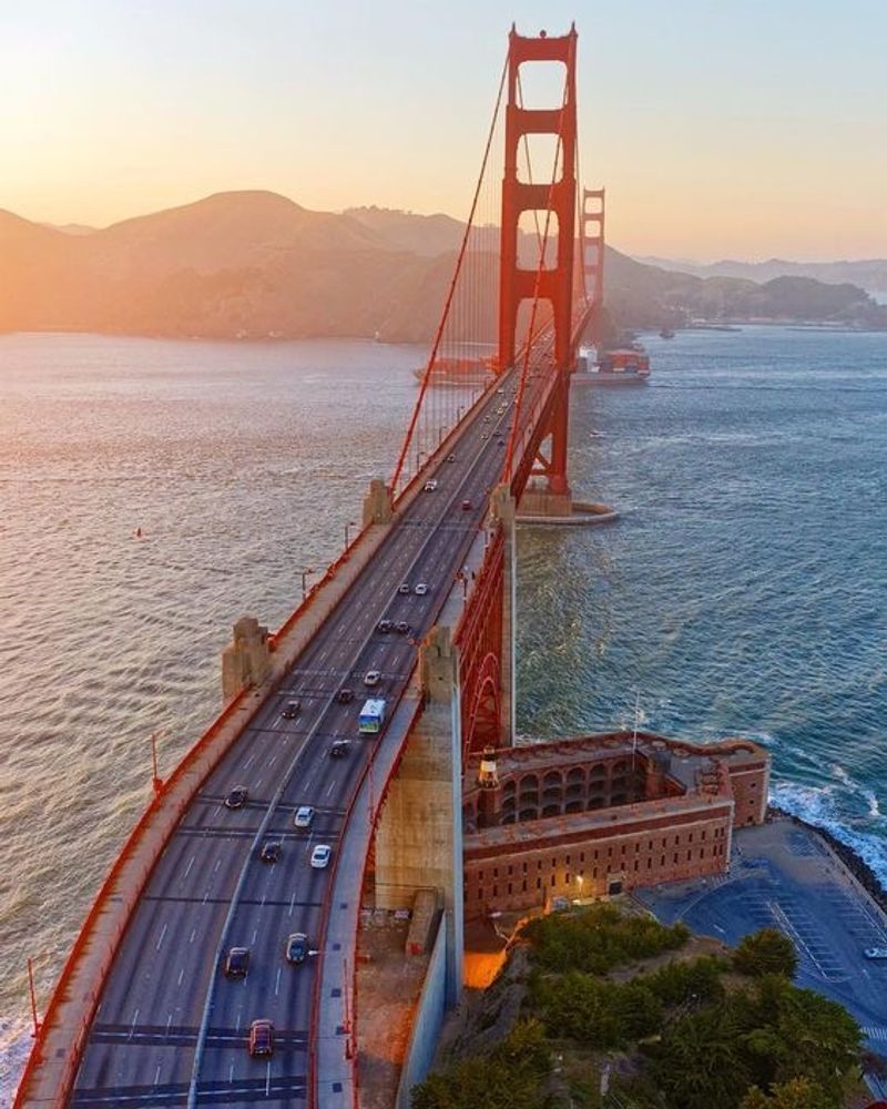Golden Gate Bridge, California Golden Gate Bridge, California