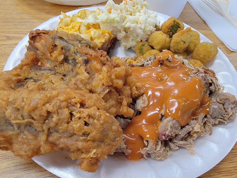 Golden Mustard Sauce and Pulled Pork Golden Mustard Sauce and Pulled Pork