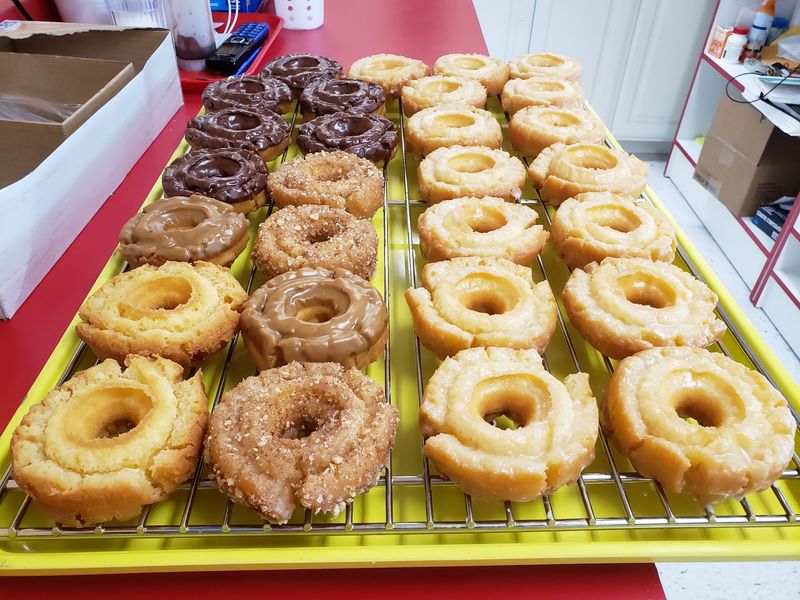 Golden Raised Donuts: Lakeside, Hot Springs, Arkansas Golden Raised Donuts: Lakeside, Hot Springs, Arkansas