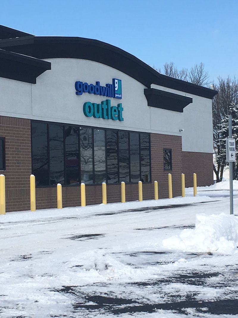 Goodwill Retail Store, Outlet & Donation Center, Columbus, OH