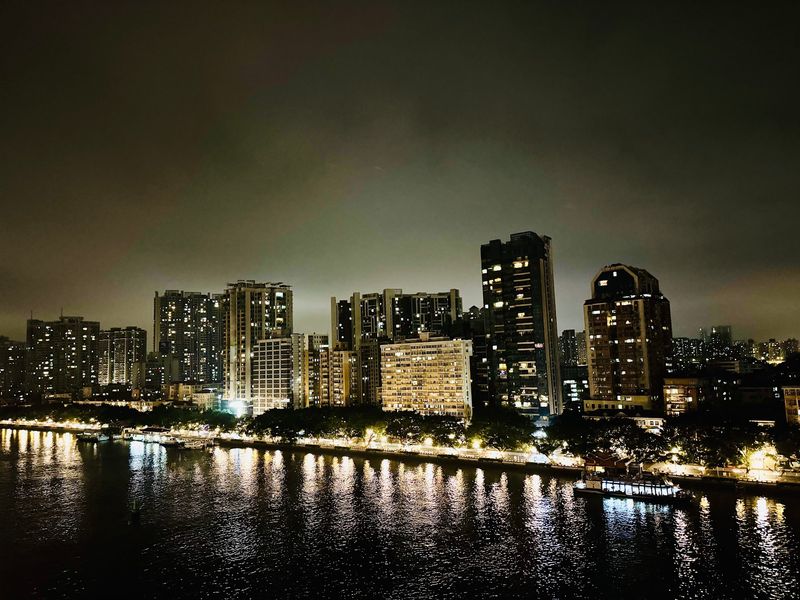 Guangzhou, China - 27.6 Million