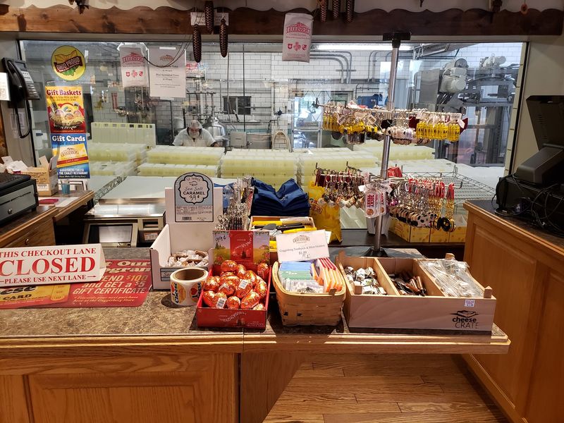 Guggisberg Cheese, Millersburg, OH Guggisberg Cheese, Millersburg, OH