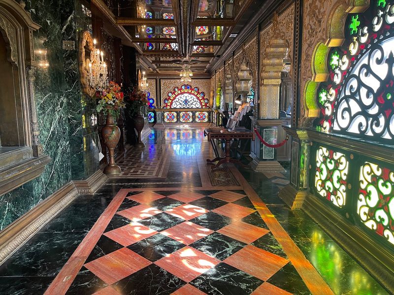 Guided Tours and How to Make the Most of Your Visit Guided Tours and How to Make the Most of Your Visit
