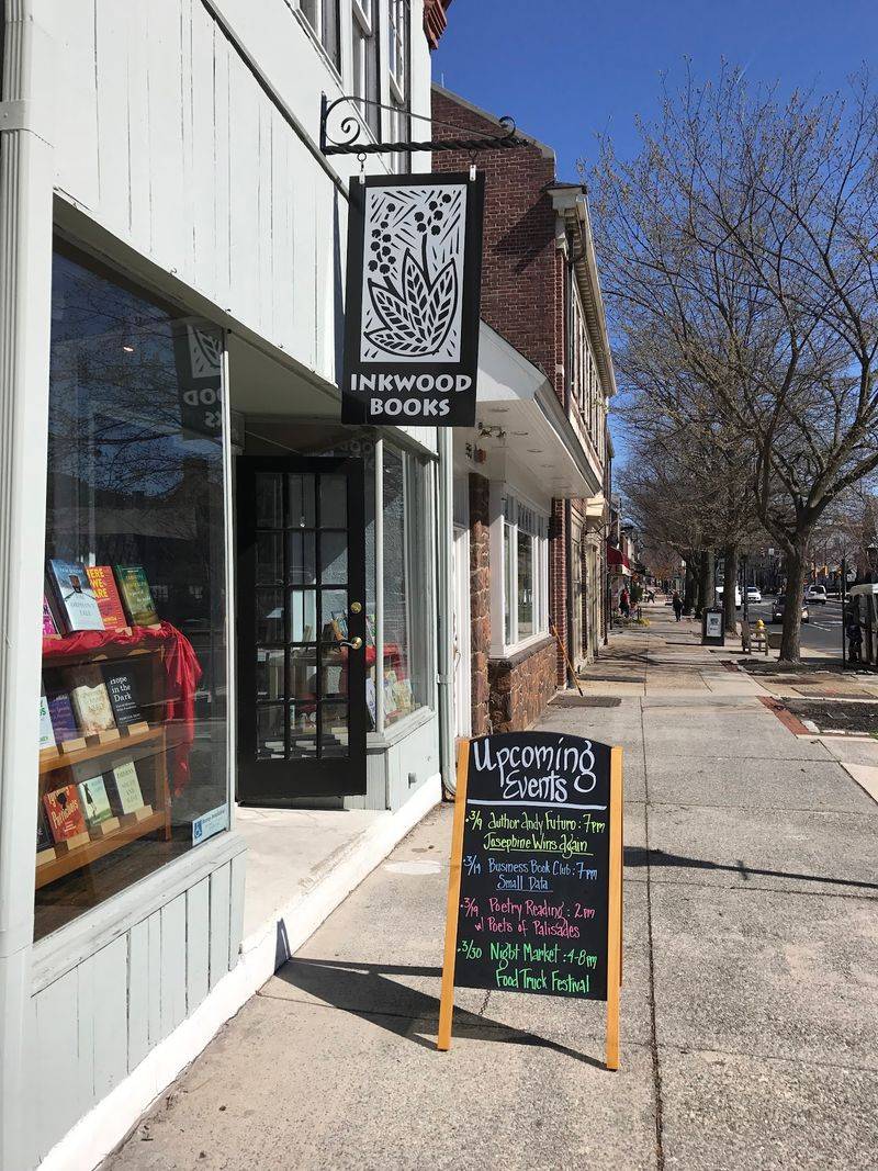 Haddonfield's Walkable Book-Lover Detour