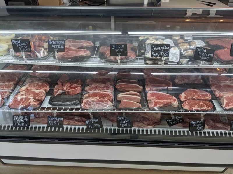 Hand-Cut Steaks Worth the Trip Hand-Cut Steaks Worth the Trip